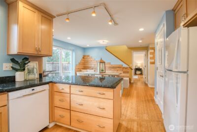 828 Ocean Avenue , Cosmopolis, WA 98595 - Photo 15