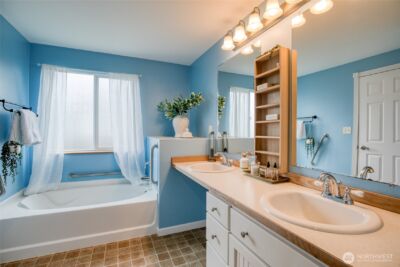 828 Ocean Avenue , Cosmopolis, WA 98595 - Photo 19