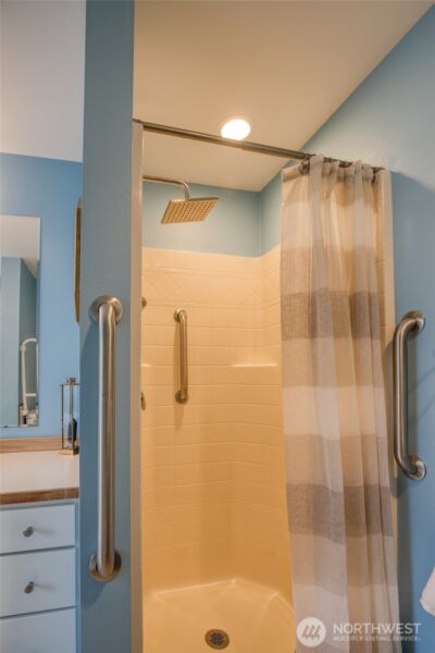 828 Ocean Avenue , Cosmopolis, WA 98595 - Photo 20