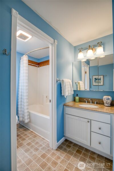 828 Ocean Avenue , Cosmopolis, WA 98595 - Photo 29