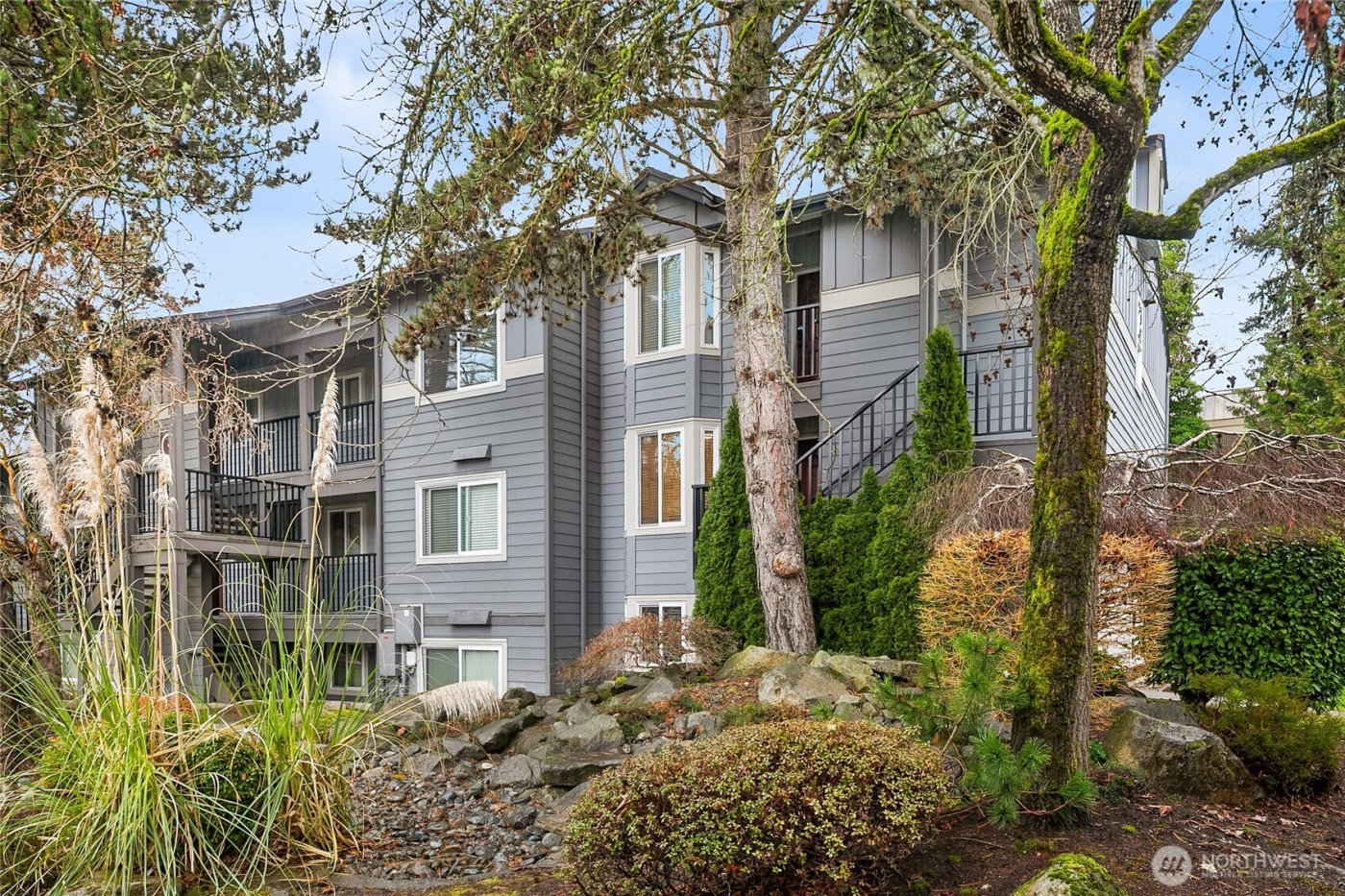 11114 NE 125th Lane #G227, Kirkland, WA 98034