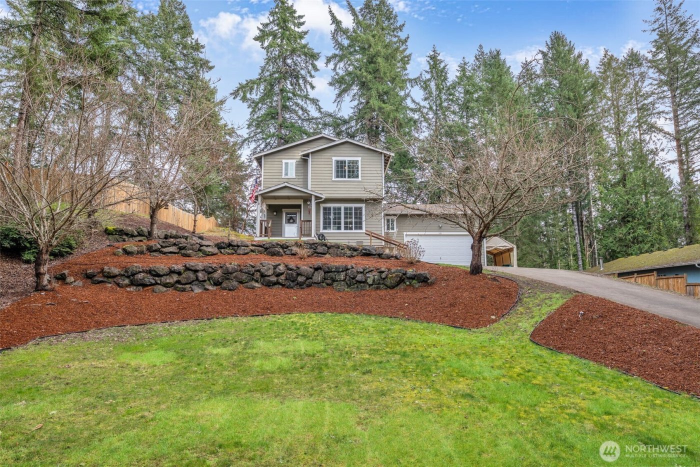 521 NE Matthew Drive , Belfair, WA 98528