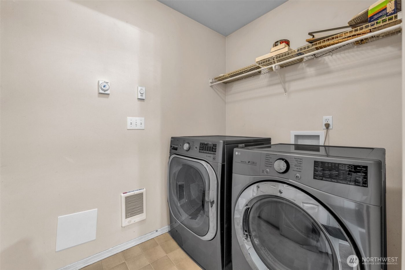 521 NE Matthew Drive , Belfair, WA 98528