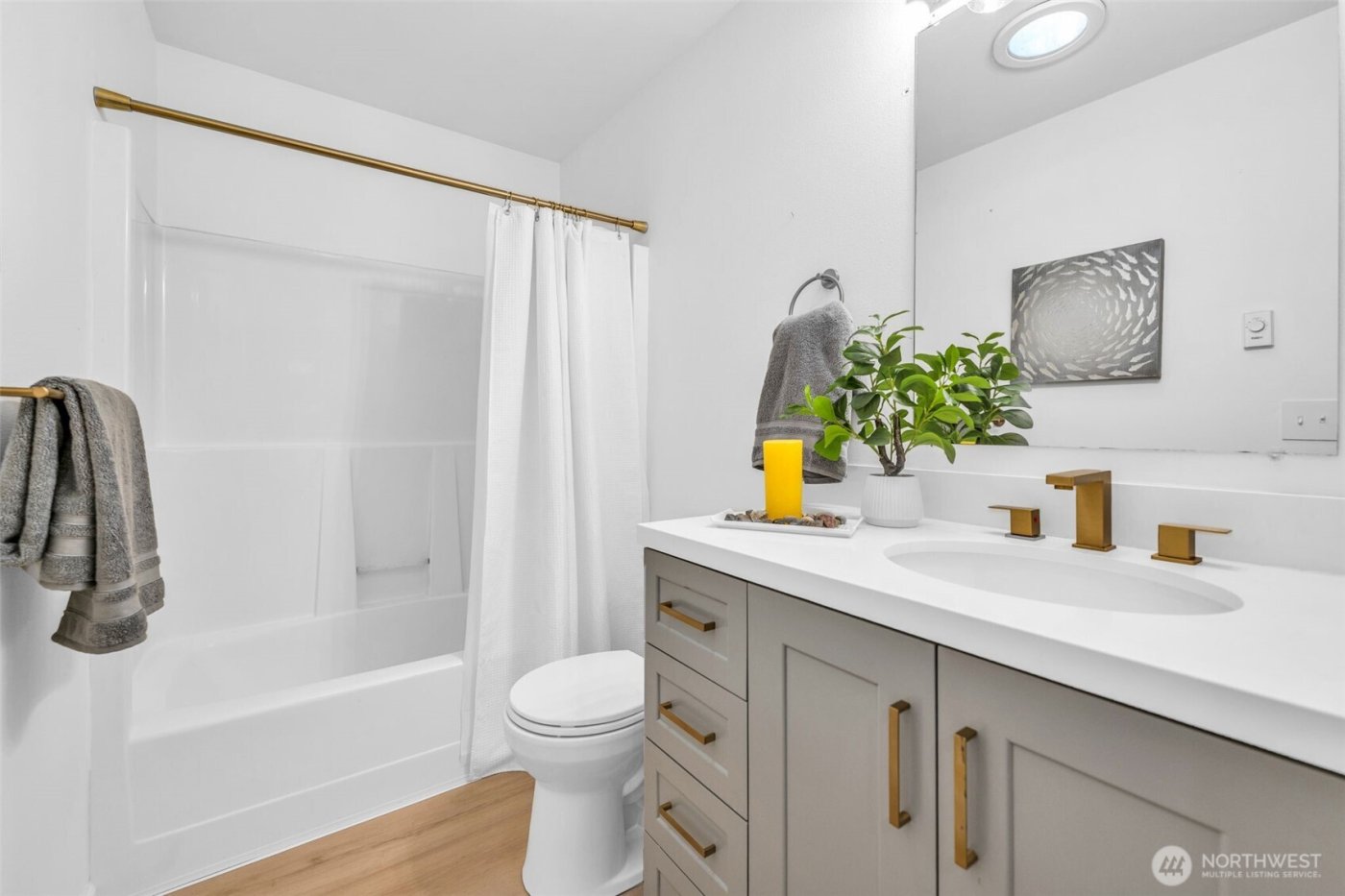 521 NE Matthew Drive , Belfair, WA 98528