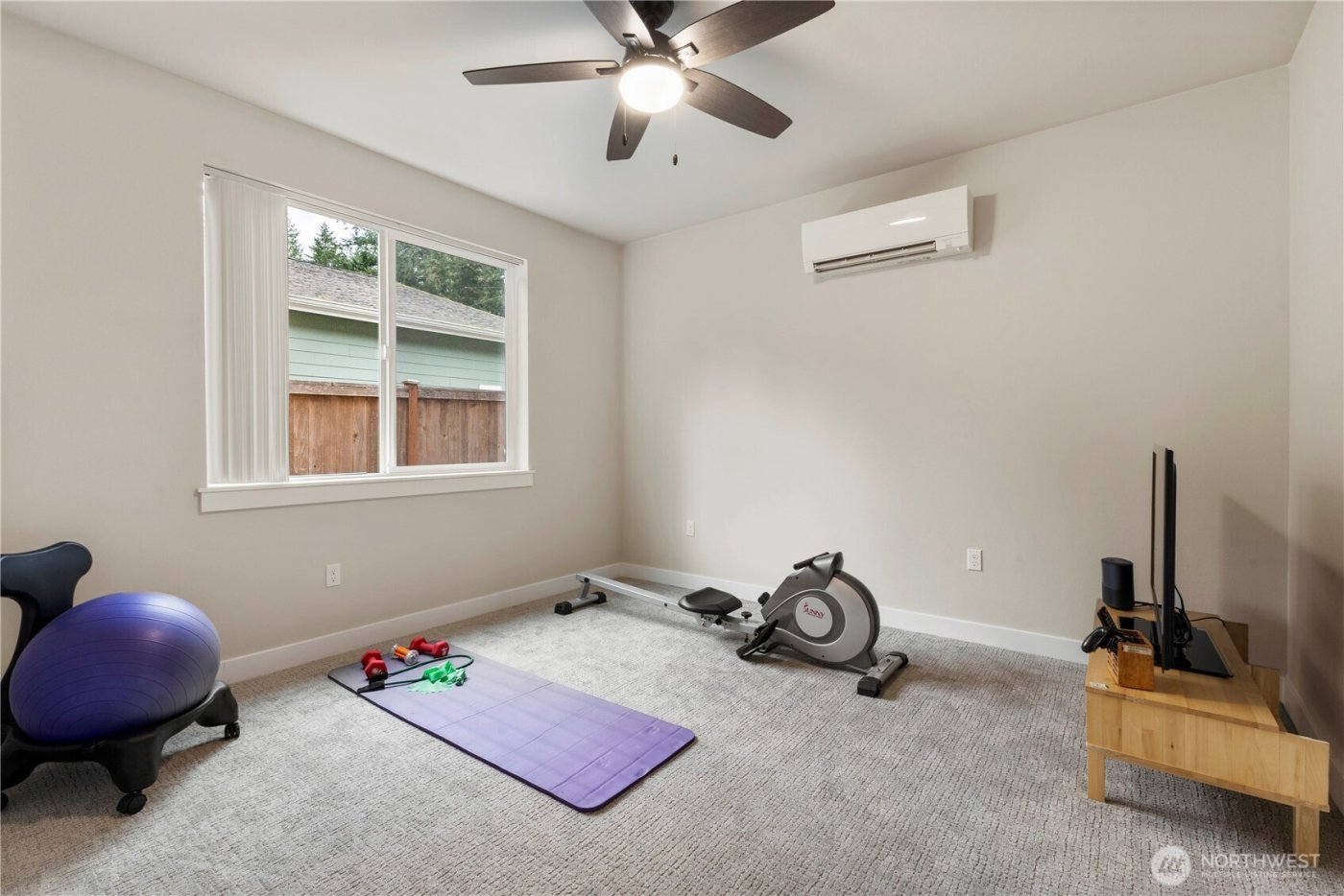 11217 Country Club Place , Anderson Island, WA 98303-8630