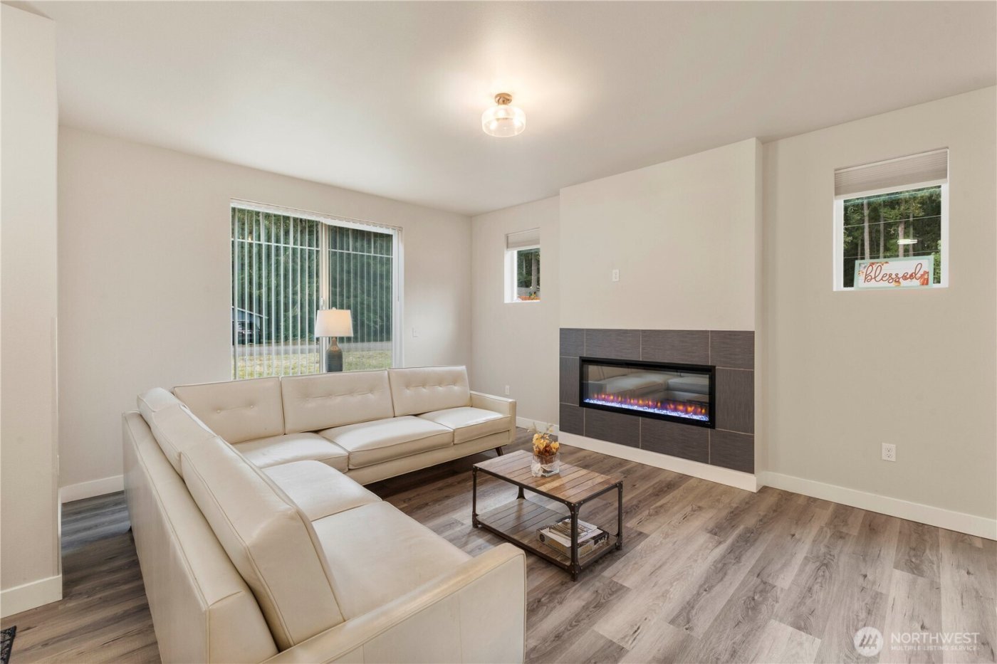 11217 Country Club Place , Anderson Island, WA 98303-8630