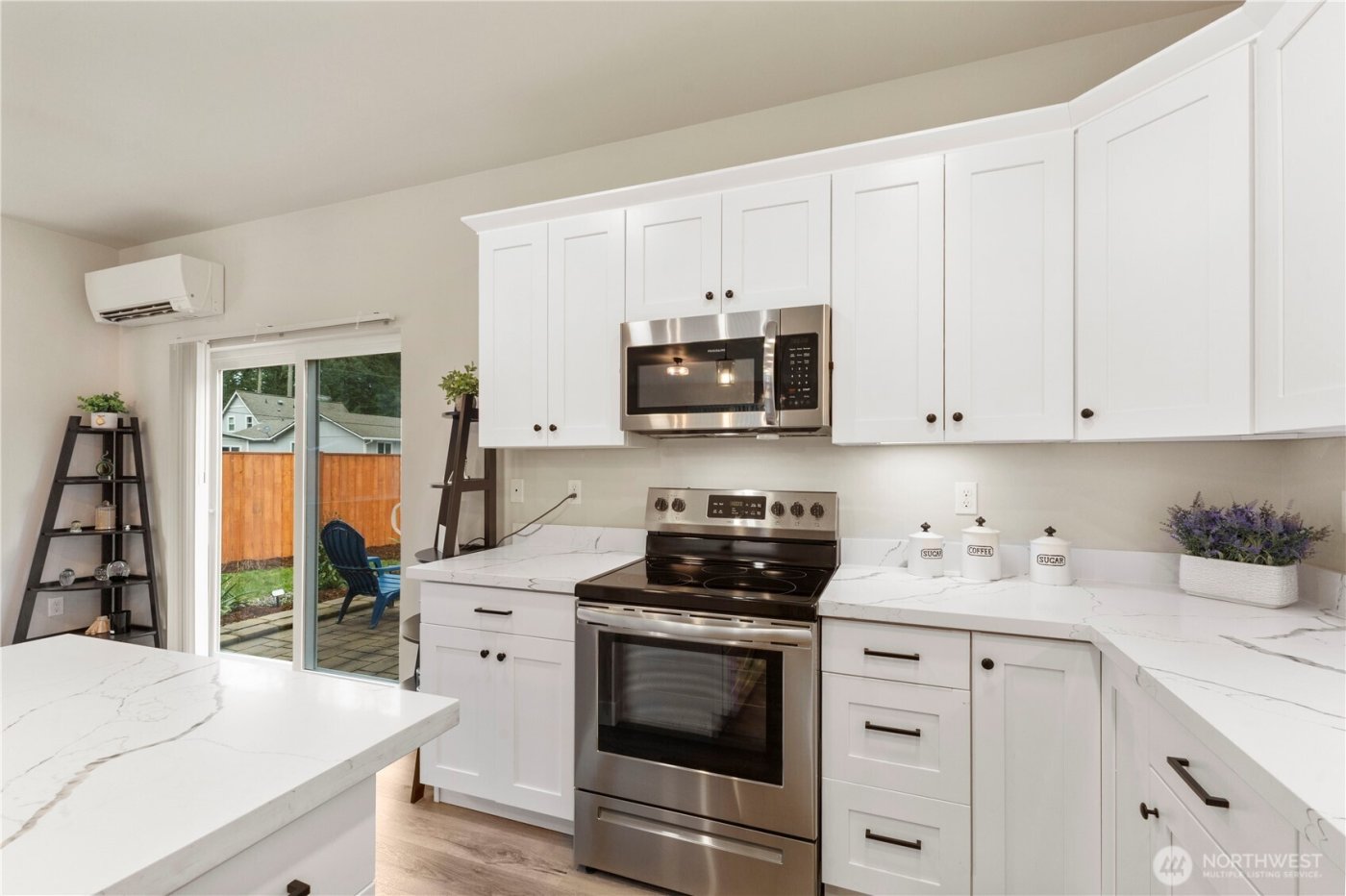 11217 Country Club Place , Anderson Island, WA 98303-8630