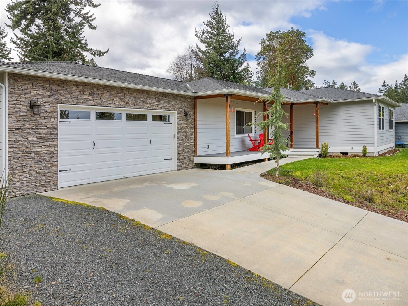 1934 W 8th Street , Port Angeles, WA 98363