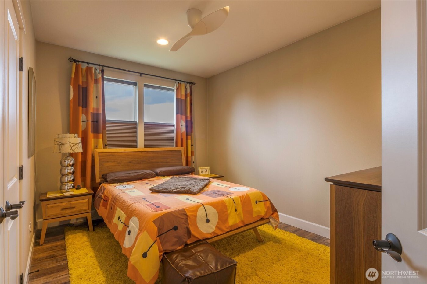 1934 W 8th Street , Port Angeles, WA 98363