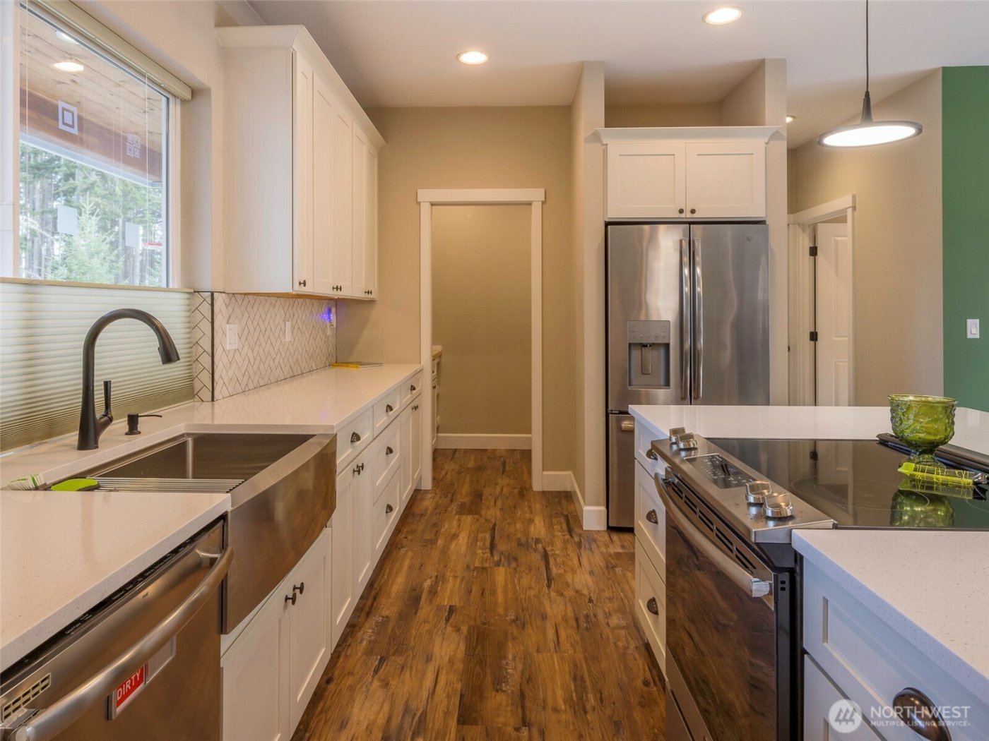 1934 W 8th Street , Port Angeles, WA 98363