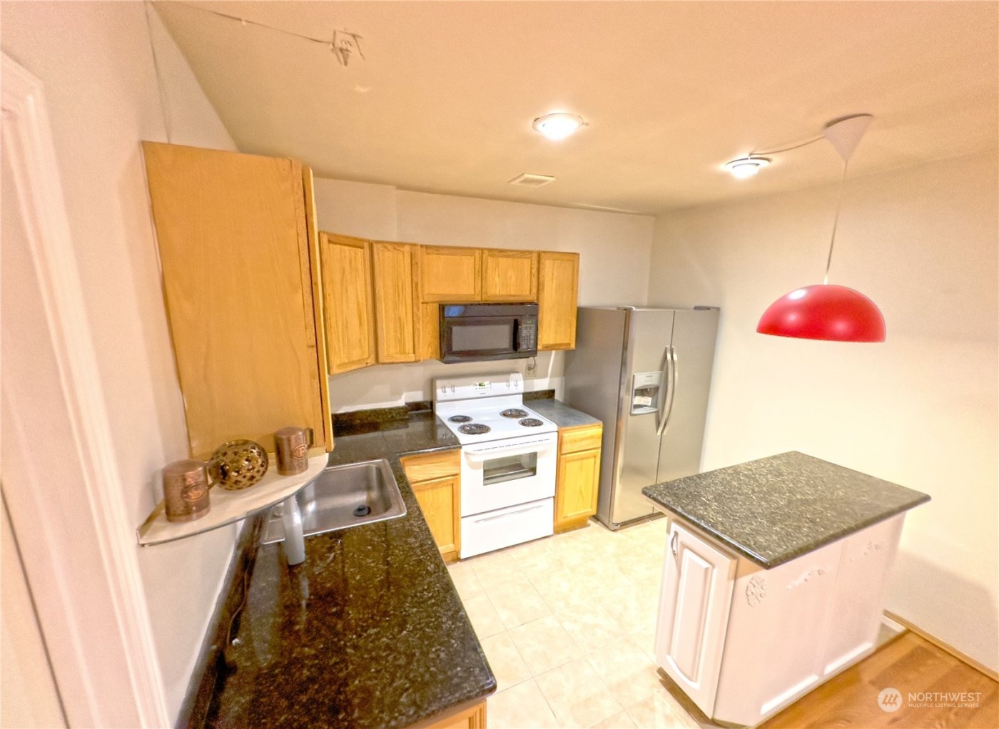 977 Graham Avenue NE, Renton, WA 98059
