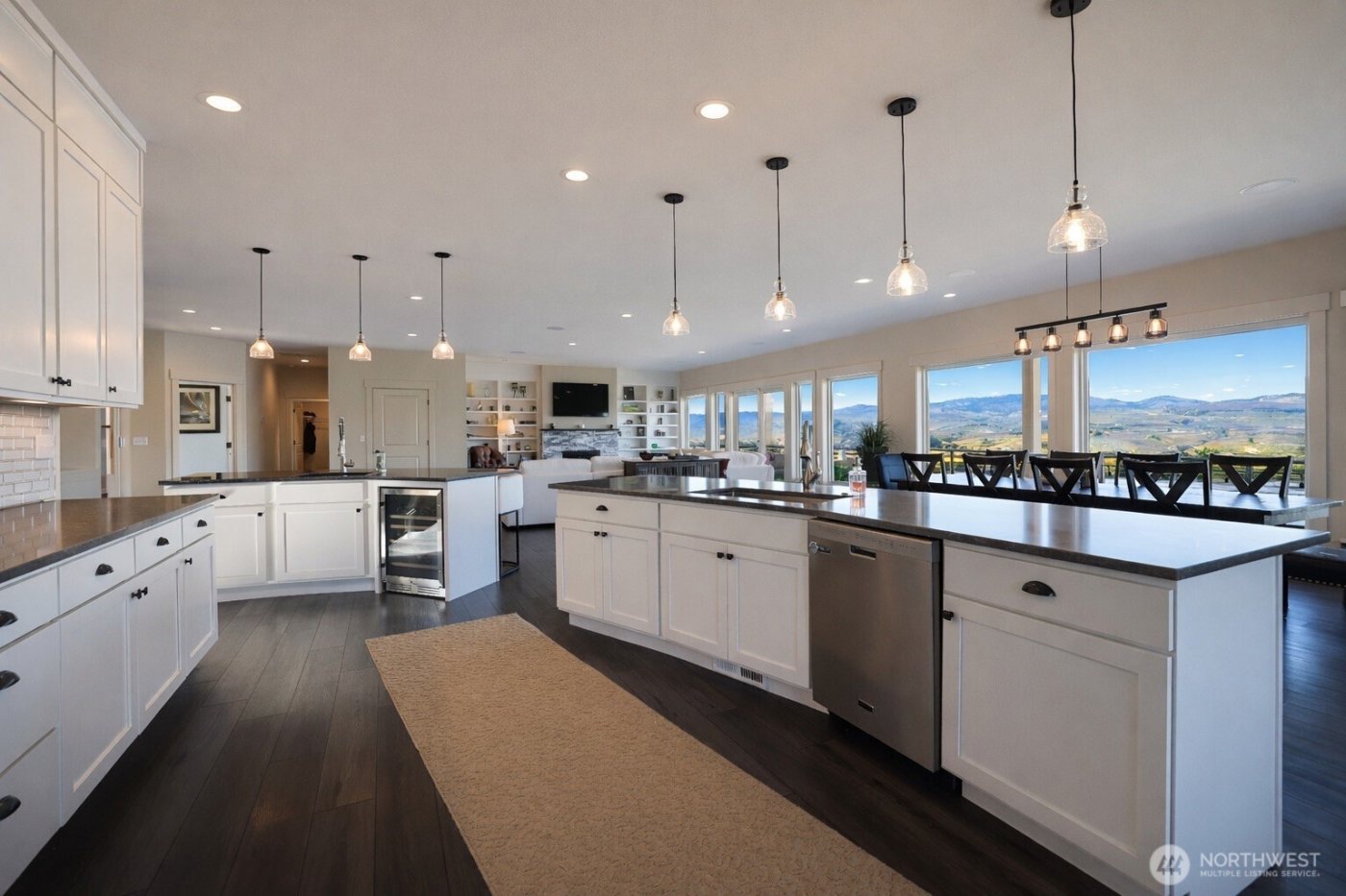 149 Clos Chevalle Road , Chelan, WA 98816