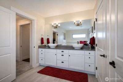 149 Clos Chevalle Road , Chelan, WA 98816 - Photo 17