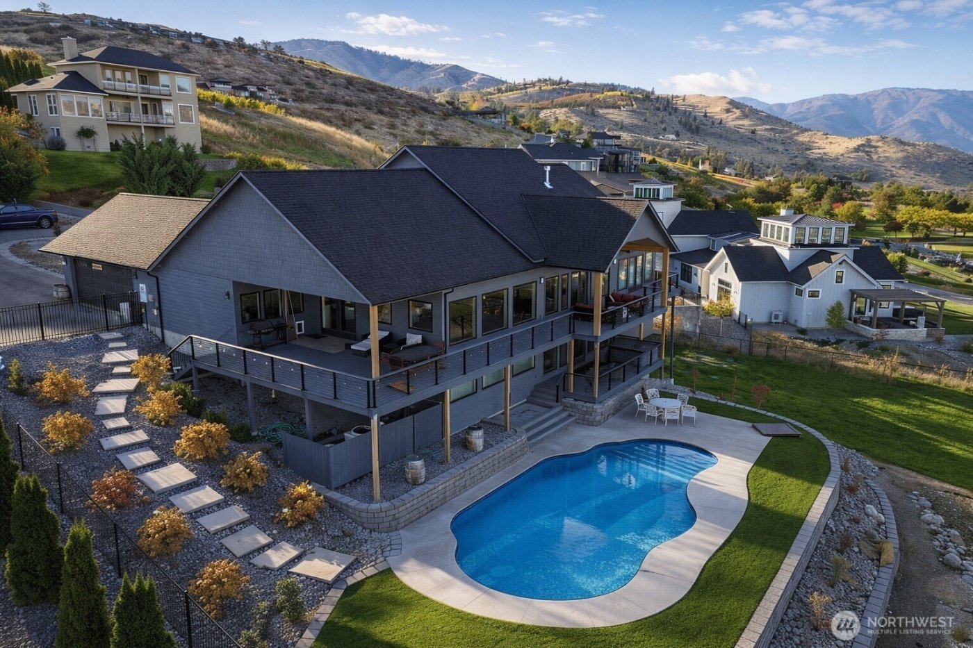 149 Clos Chevalle Road , Chelan, WA 98816
