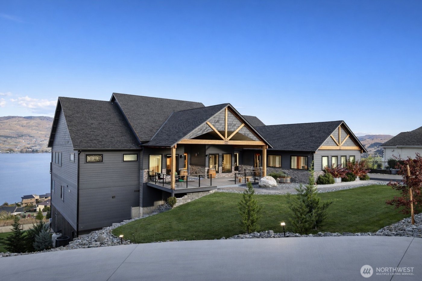 149 Clos Chevalle Road , Chelan, WA 98816