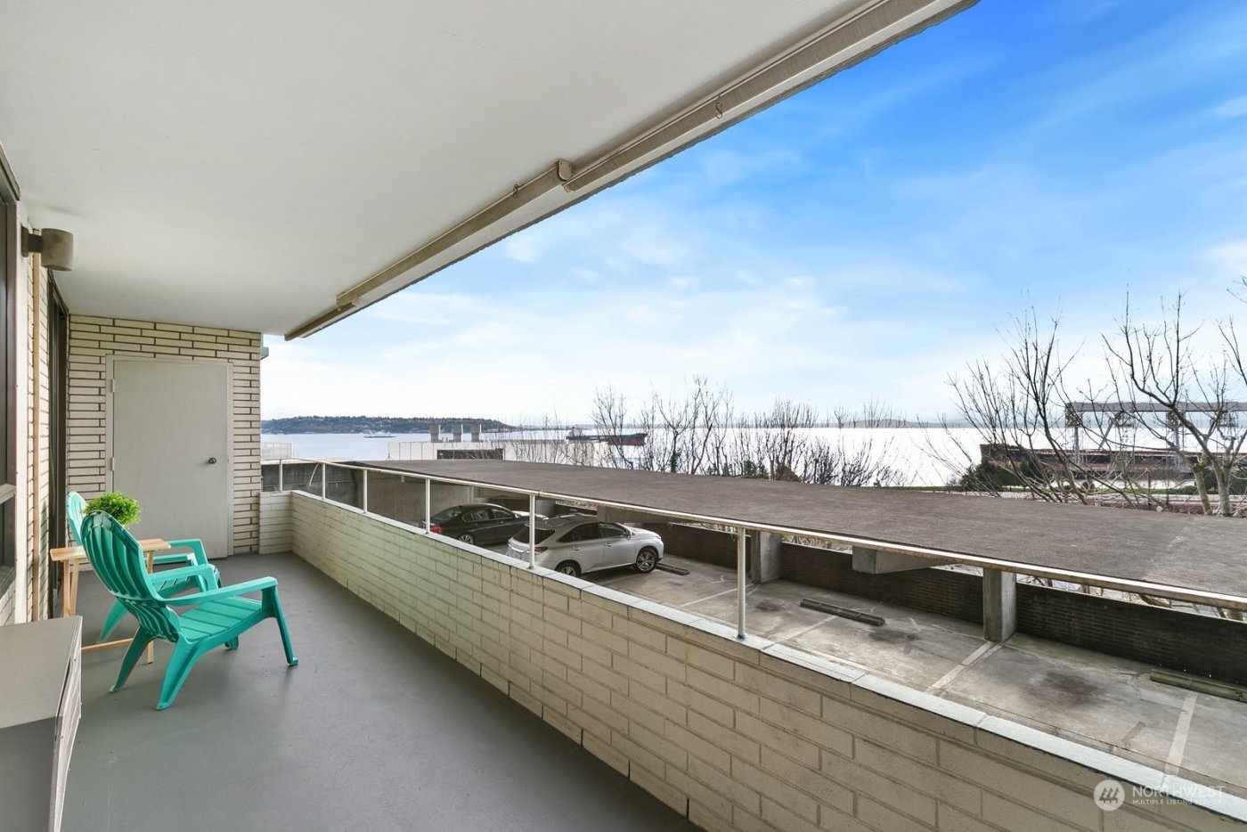 521 5th Avenue W #103, Seattle, WA 98119