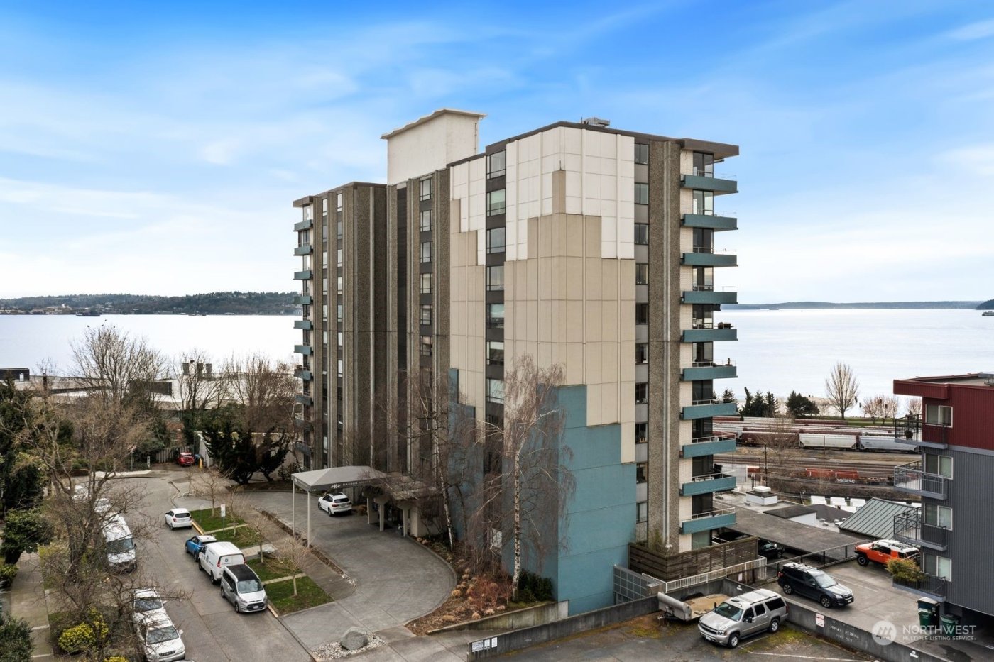 521 5th Avenue W #103, Seattle, WA 98119