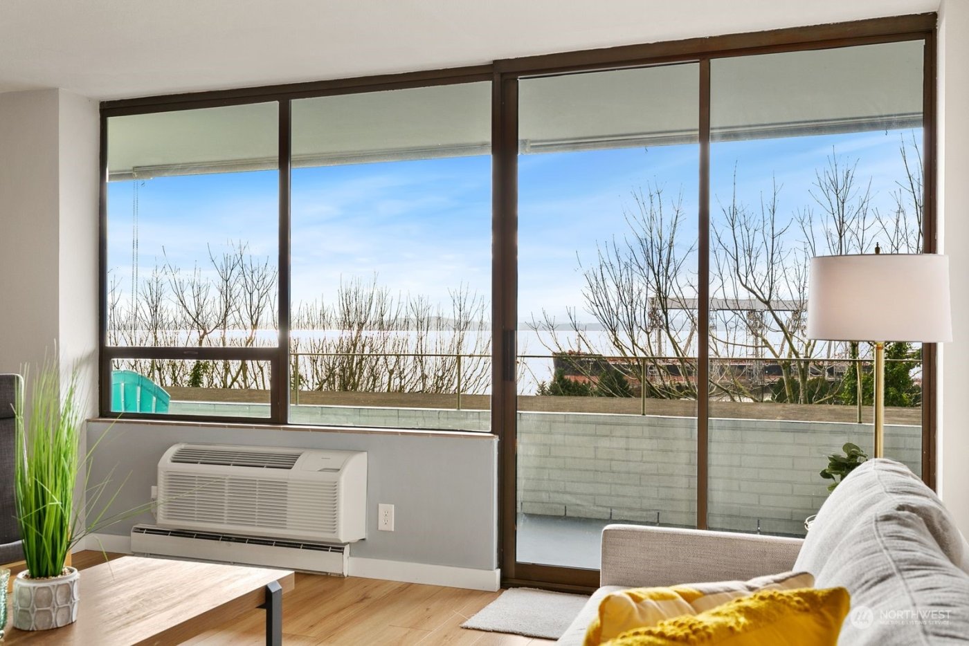 521 5th Avenue W #103, Seattle, WA 98119