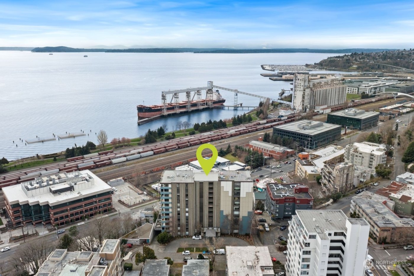521 5th Avenue W #103, Seattle, WA 98119