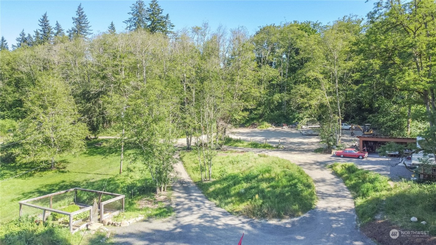 305 NE Waaga Way , Bremerton, WA 98311