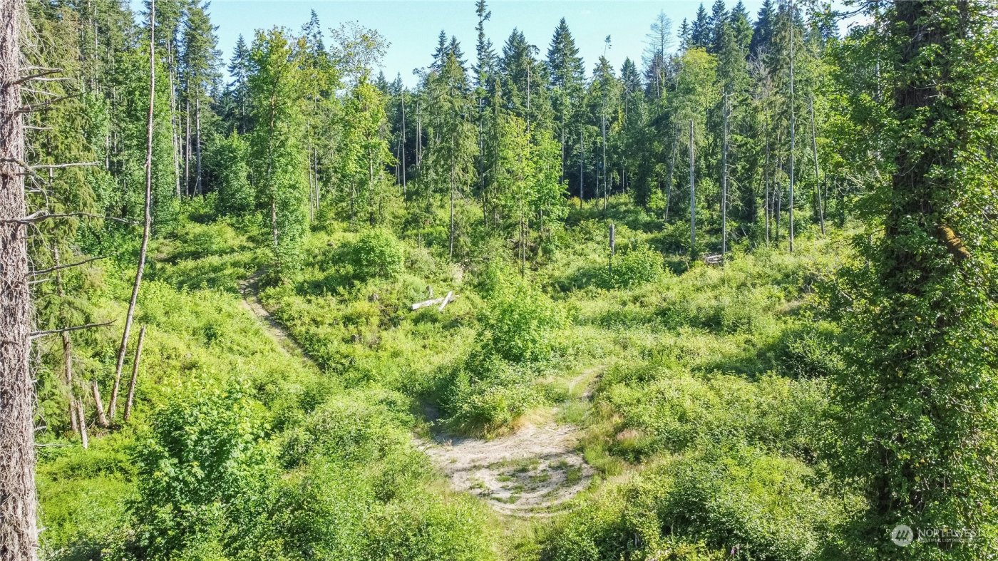 305 NE Waaga Way , Bremerton, WA 98311