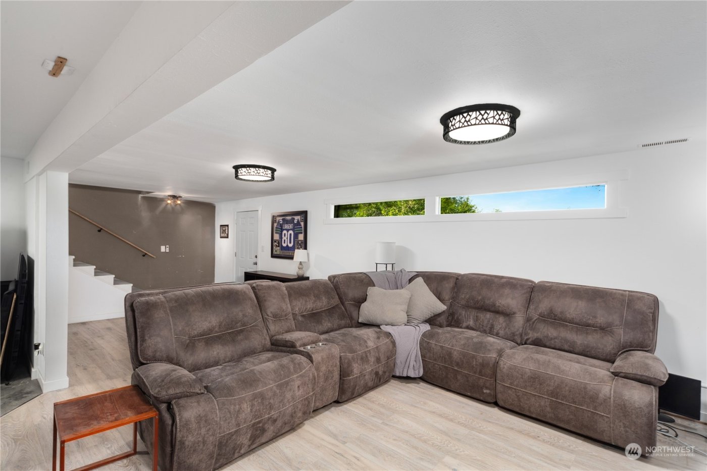 305 NE Waaga Way , Bremerton, WA 98311