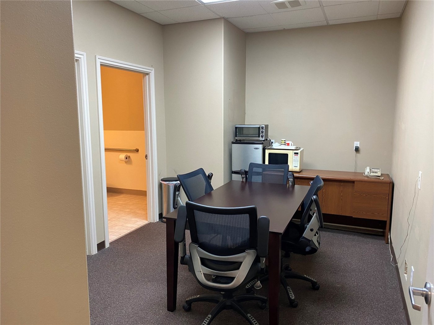 212 W Winesap Road #104, Bothell, WA 98012