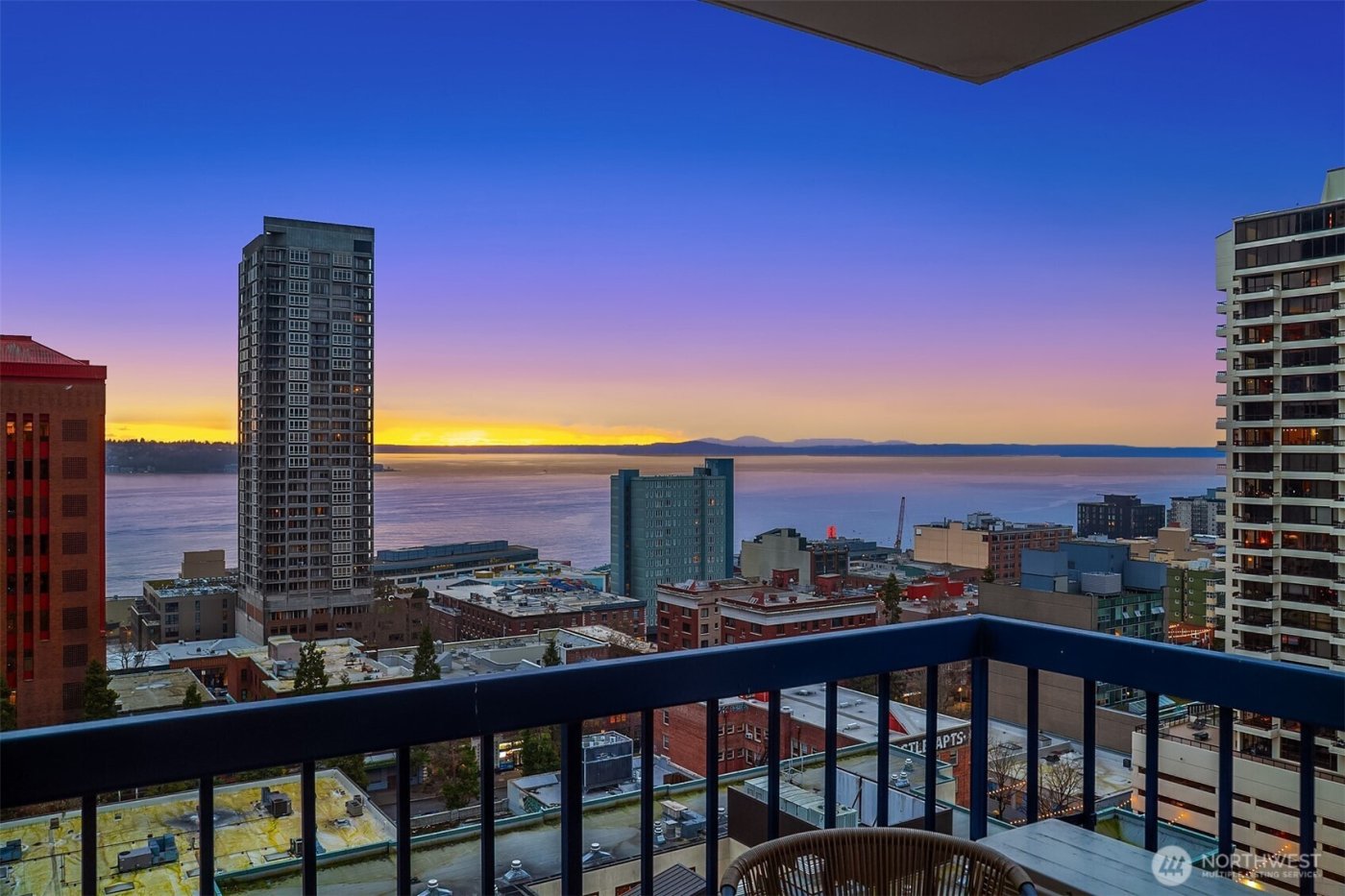 2100 3rd Avenue #1703, Seattle, WA 98121