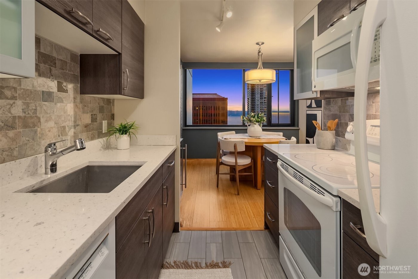 2100 3rd Avenue #1703, Seattle, WA 98121