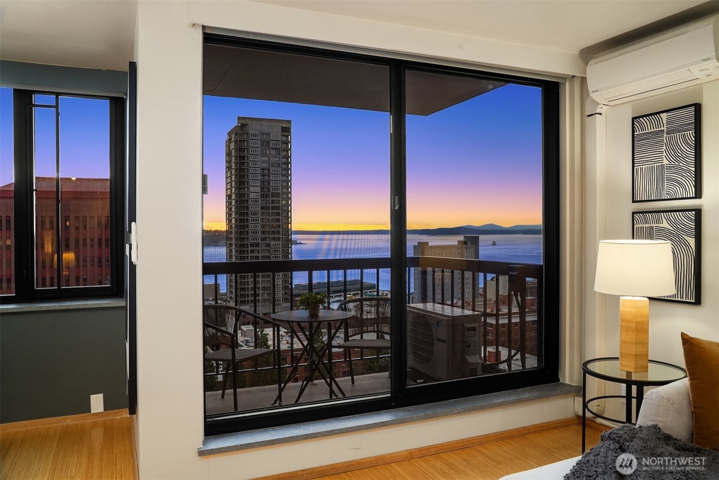 2100 3rd Avenue #1703, Seattle, WA 98121