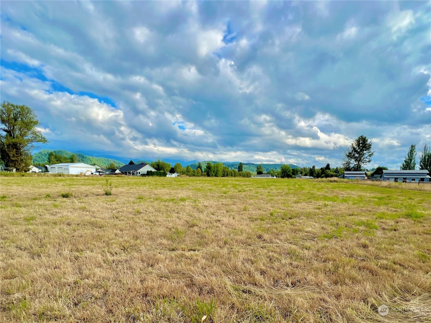 1684 Collins Road , Buckley, WA 98321