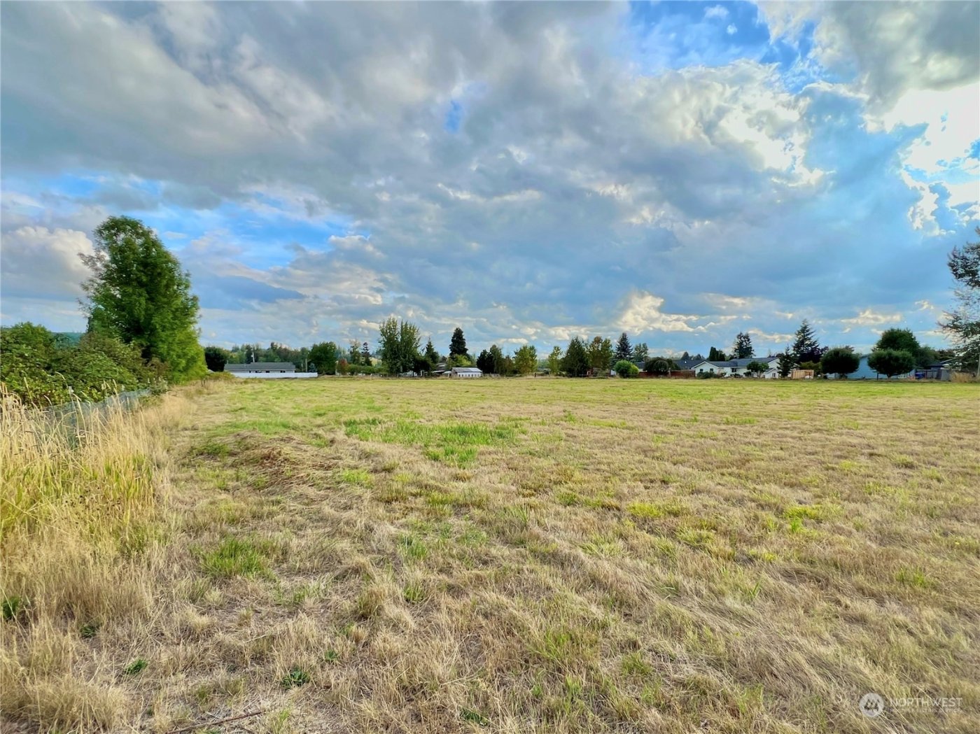 1684 Collins Road , Buckley, WA 98321