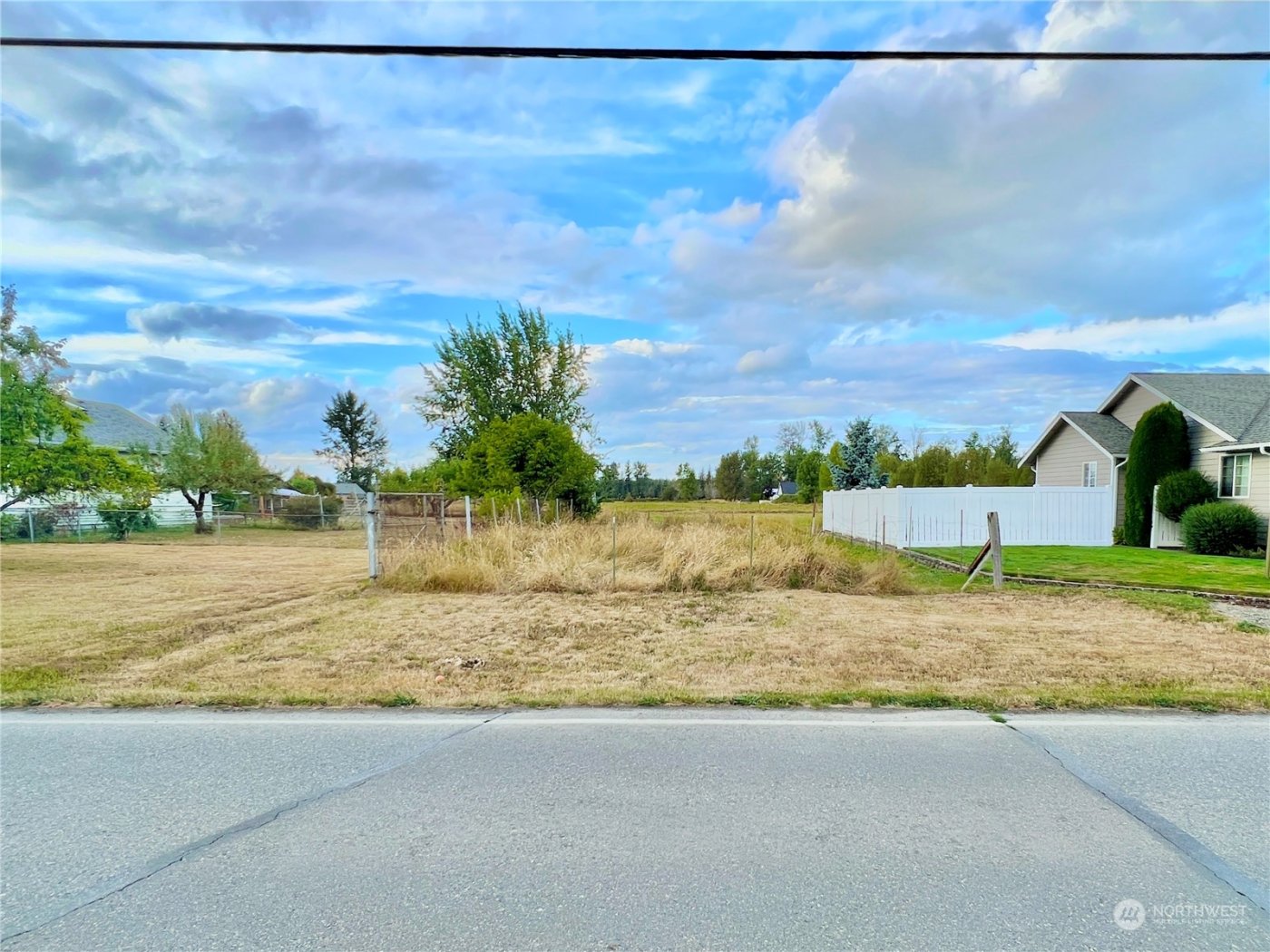 1684 Collins Road , Buckley, WA 98321