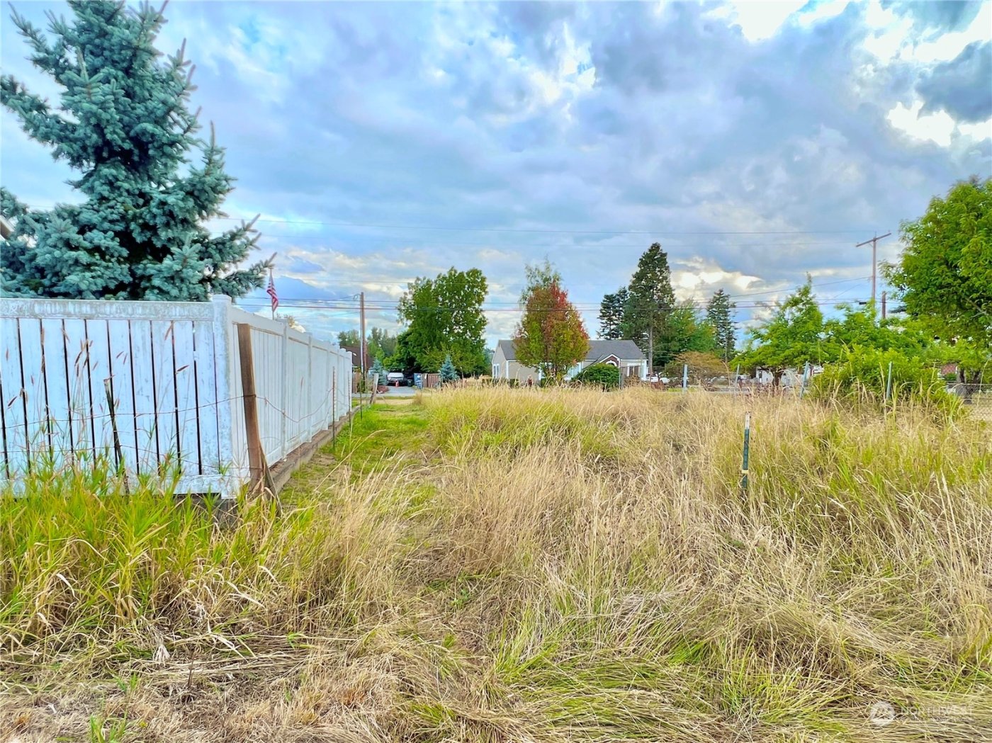 1684 Collins Road , Buckley, WA 98321