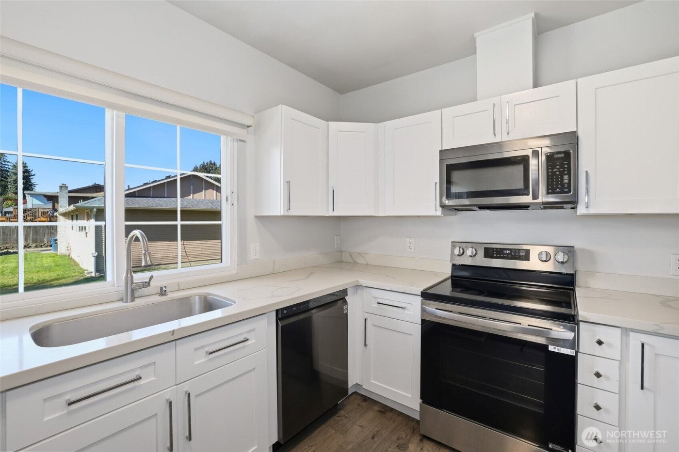 22911 23rd Place S, Des Moines, WA 98198