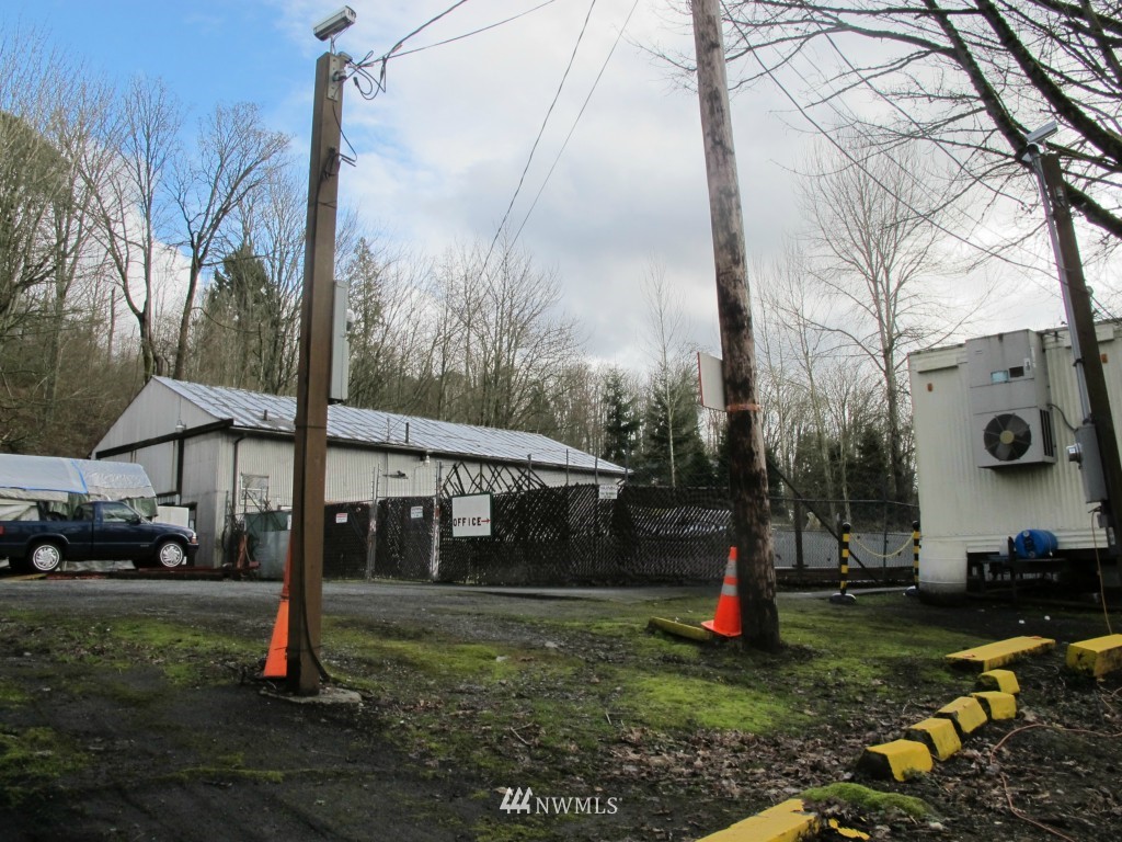2457 Kamber Road , Bellevue, WA 98007