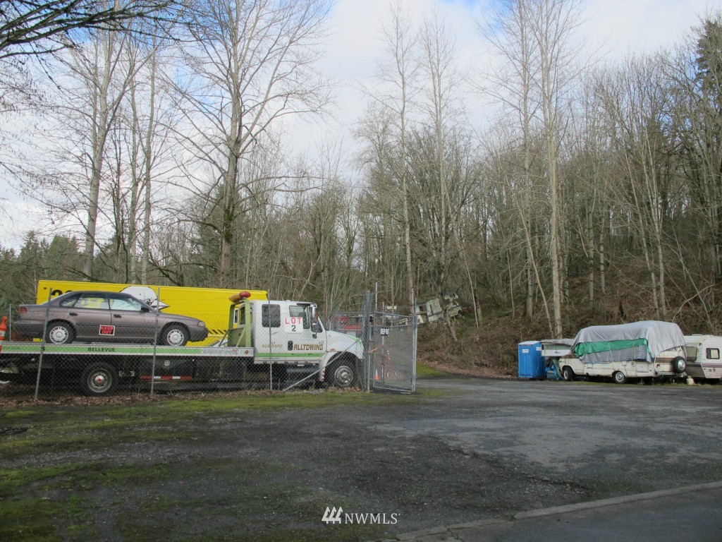 2457 Kamber Road , Bellevue, WA 98007