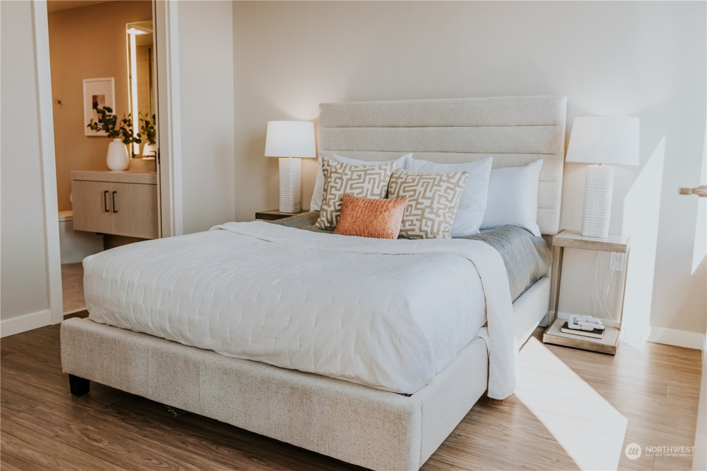 1340 4th Avenue #5706, Seattle, WA 98101