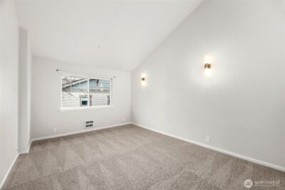 1709 18th Avenue #302, Seattle, WA 98122-7005 - Photo 18