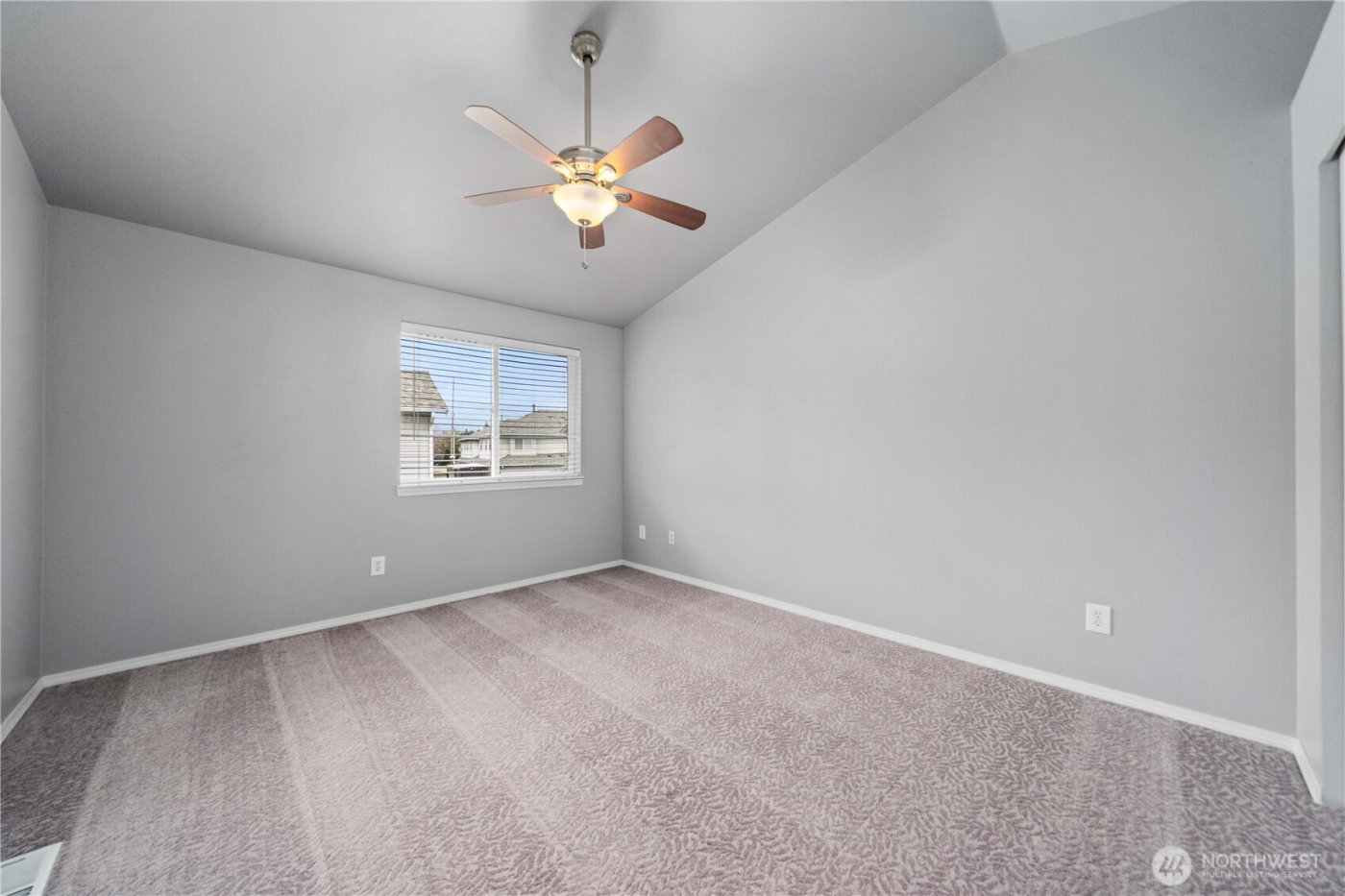 730 112th Street SW #F6, Everett, WA 98204