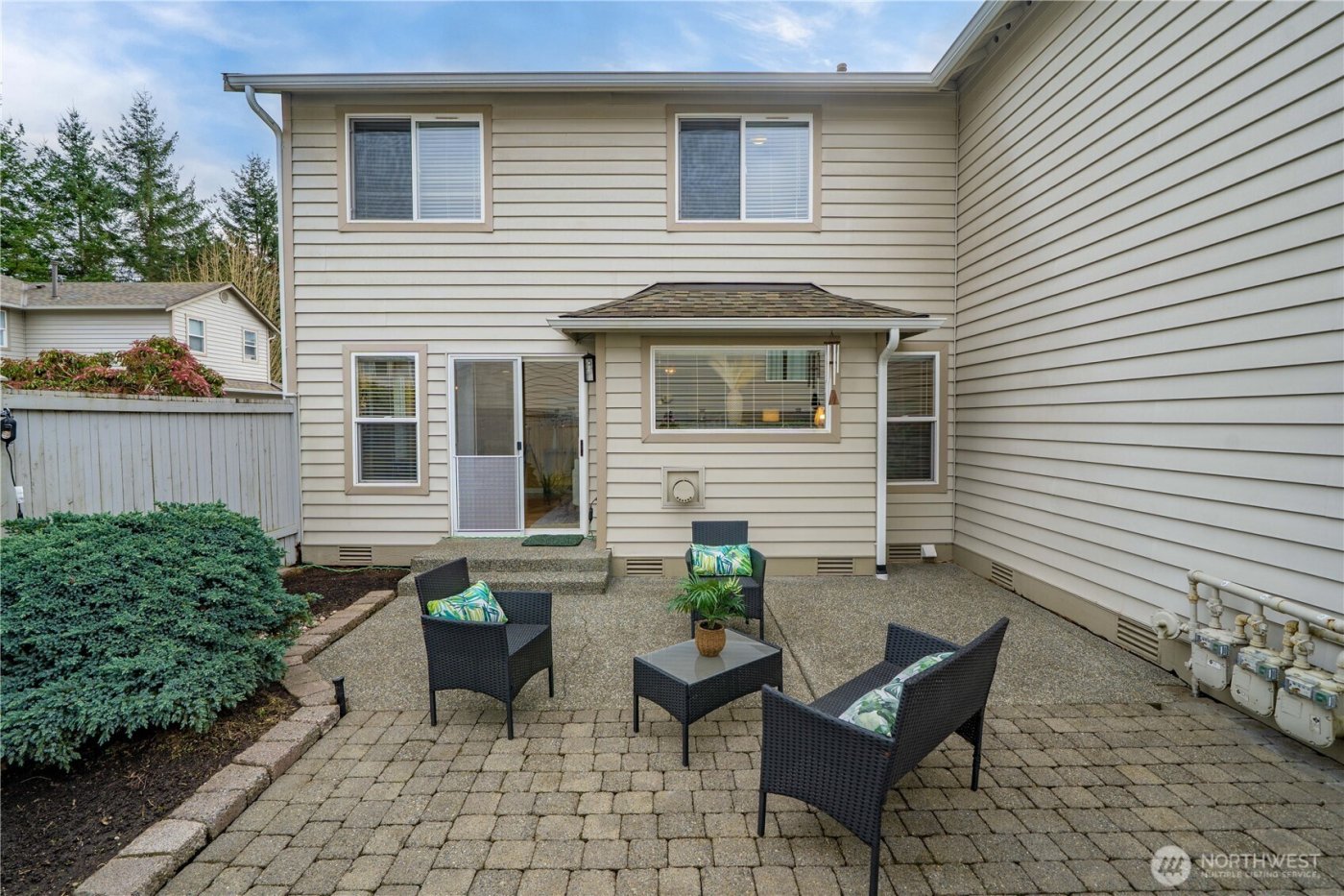 730 112th Street SW #F6, Everett, WA 98204