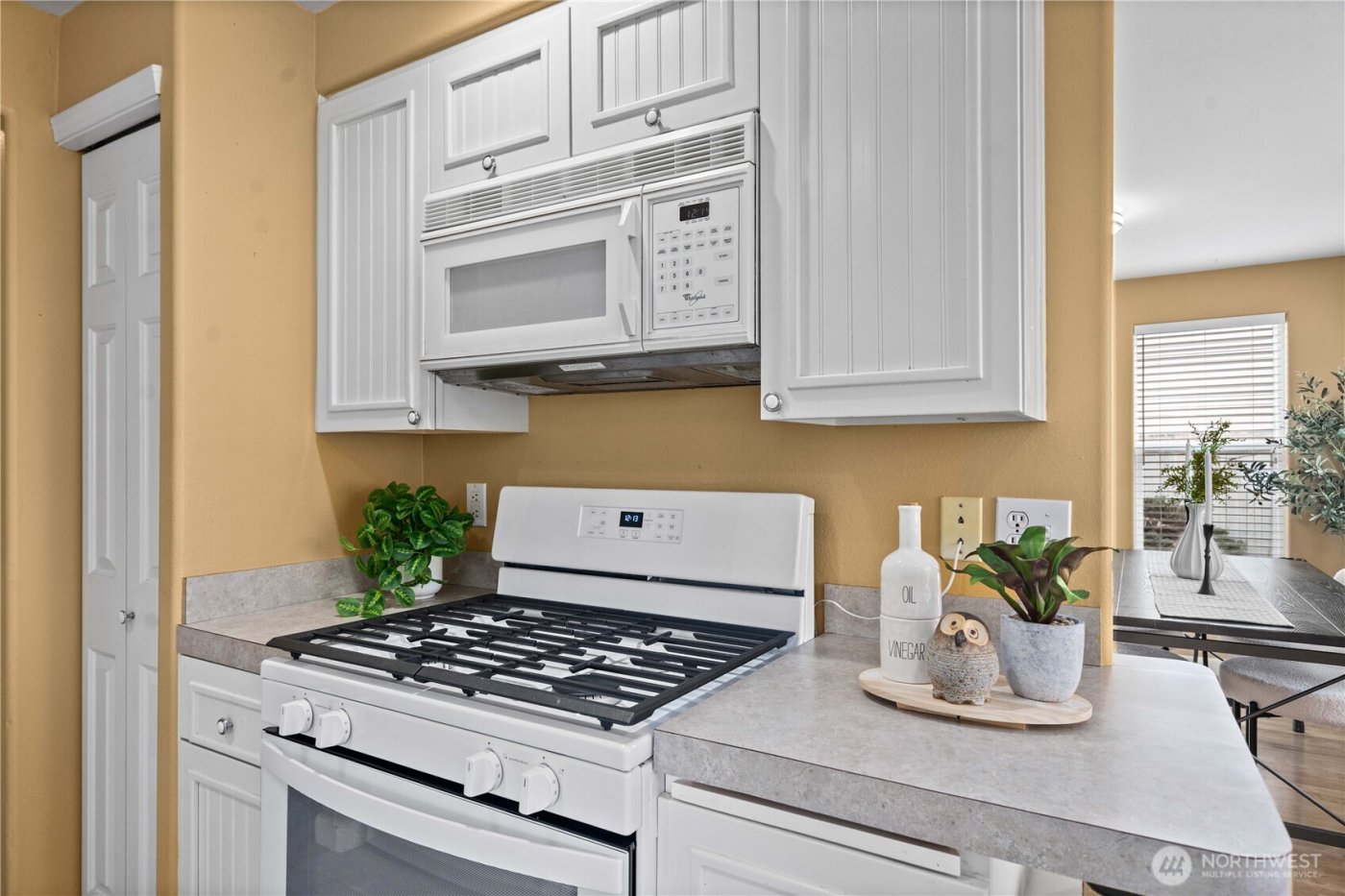 730 112th Street SW #F6, Everett, WA 98204