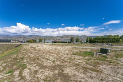 42 Loretta Lane , Chelan, WA 98816 - Photo 2