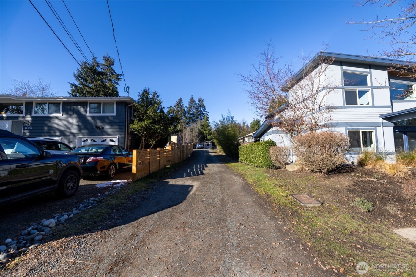 1043 5th Street , Kirkland, WA 98033