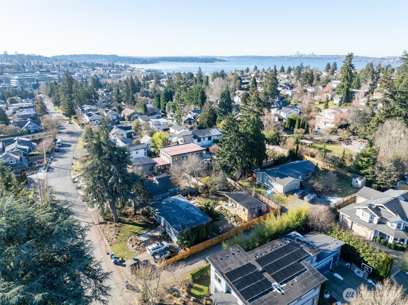 1043 5th Street , Kirkland, WA 98033