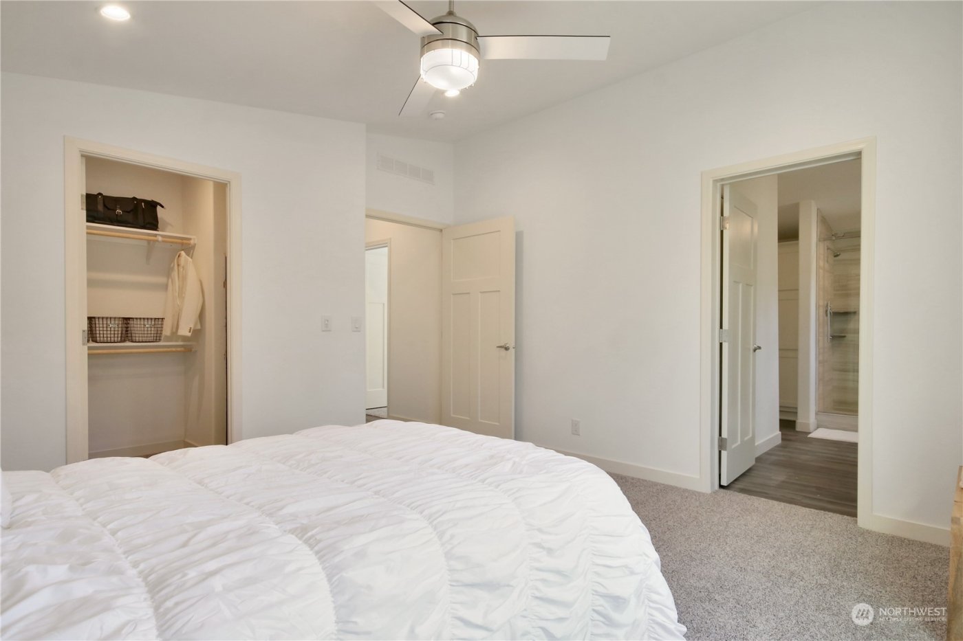 2048 Paradise Avenue #13, Enumclaw, WA 98022