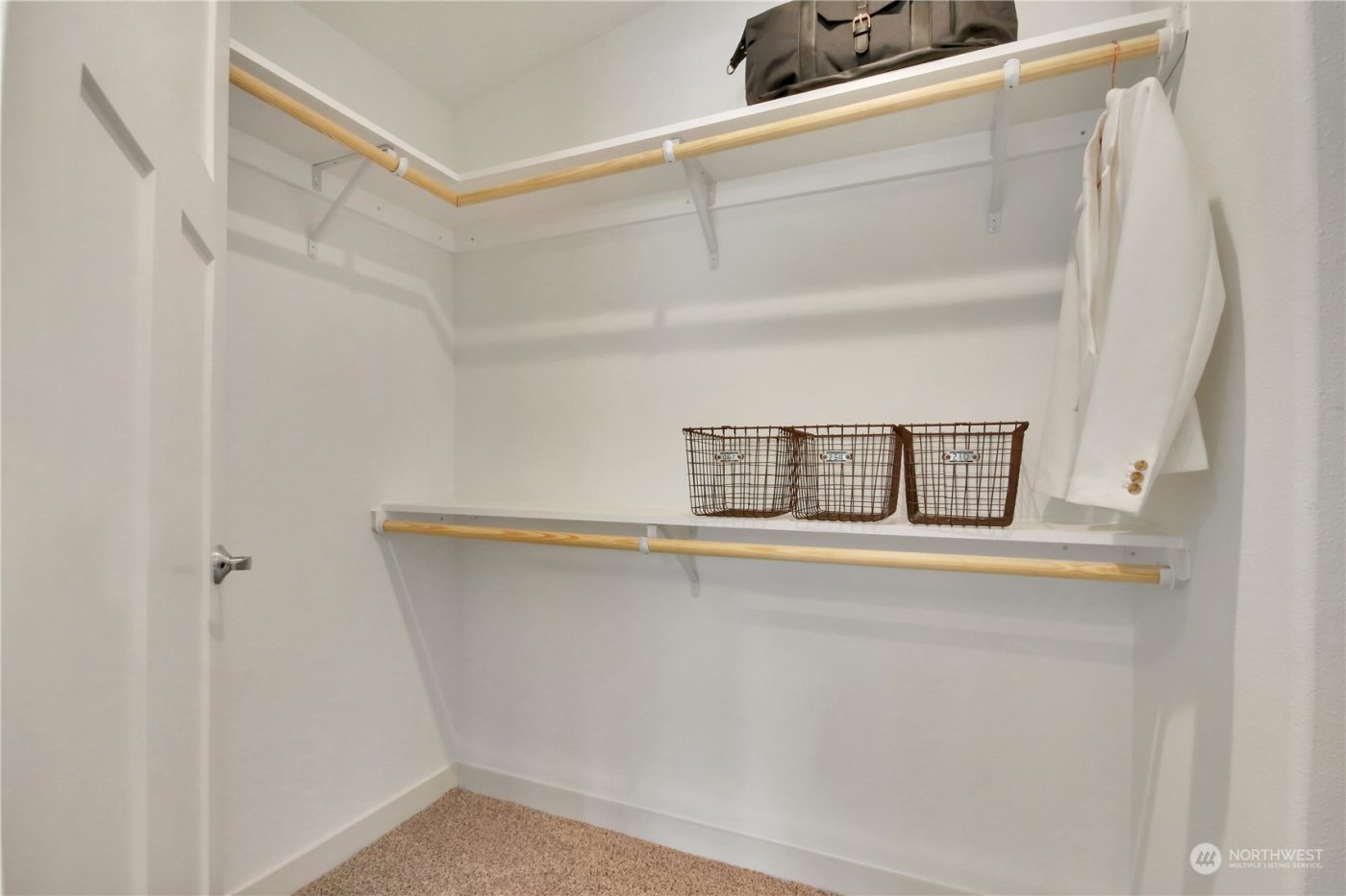 2048 Paradise Avenue #13, Enumclaw, WA 98022