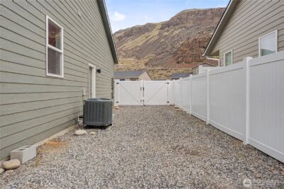 436 Hammond Lane , Rock Island, WA 98850 - Photo 28