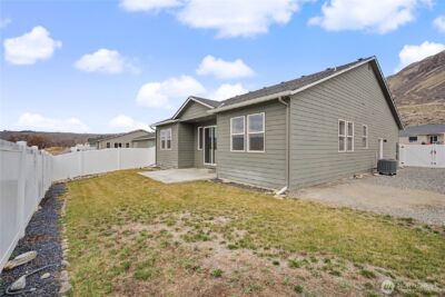 436 Hammond Lane , Rock Island, WA 98850 - Photo 35