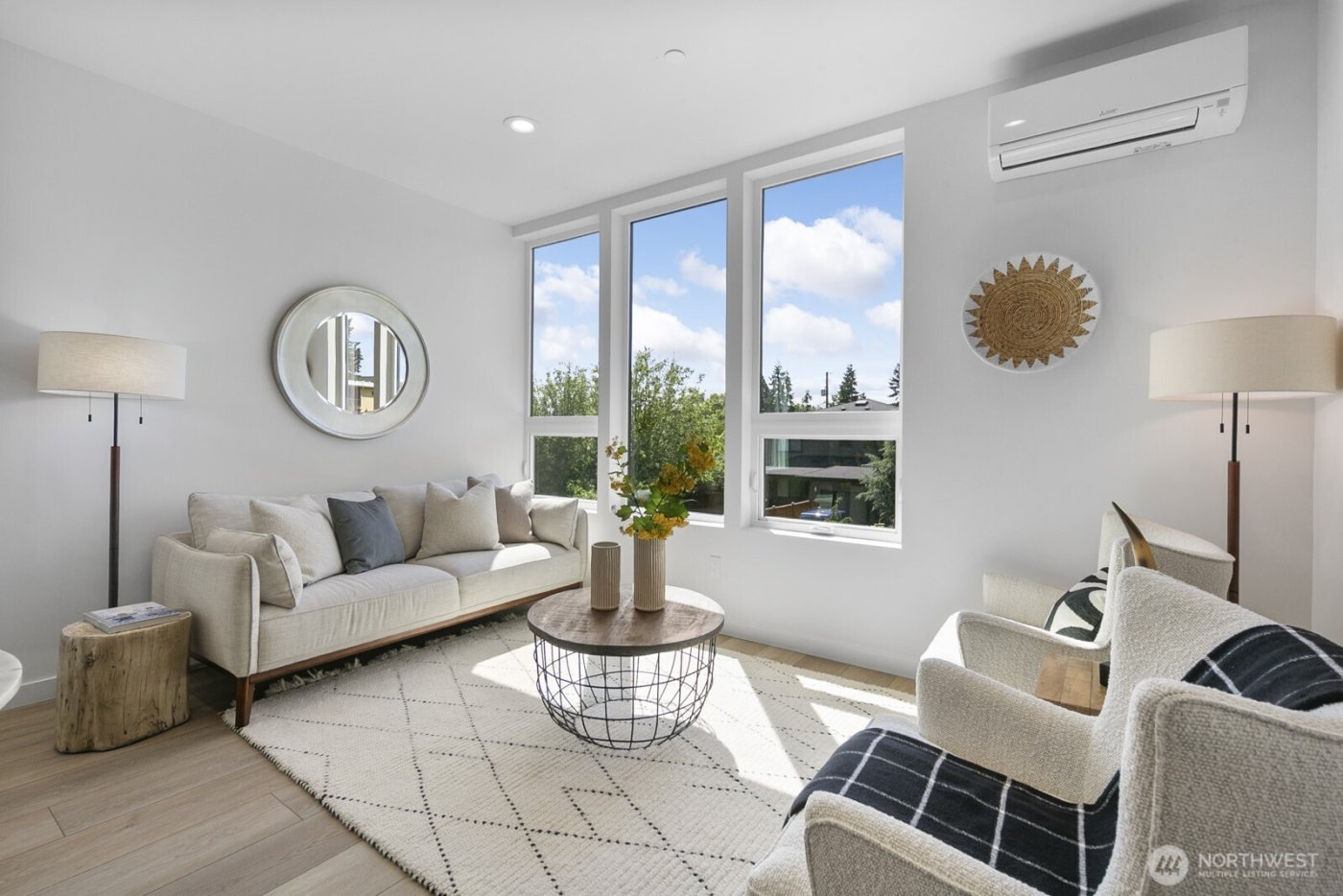 8831 B Wallingford Avenue N, Seattle, WA 98103